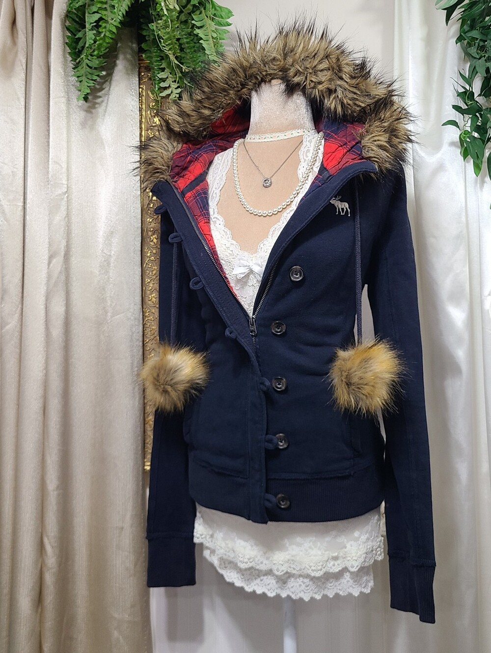 Vintage Abercrombie ♡ Y2K ♡ Navy Blue Plaid Lining Hoodie Faux Fur Hood Trim - Picture 3 of 9